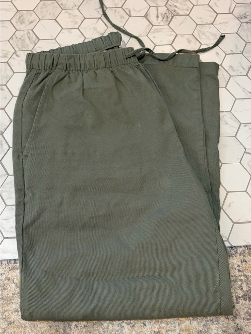 Gap Mid Rise Easy Twill Pants